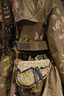 Details Christian Dior , Details Dior Fall 2018 Ready-to-Wear , Детали показа Кристиан Диор , Детали показа Диор осень зима 2018 , Fashion show , неделя моды в Париже , PFW , Мария Грация Кьюри , Mainstyles